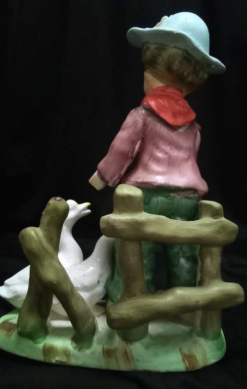 Very pretty vintage Capri little boy with ducks