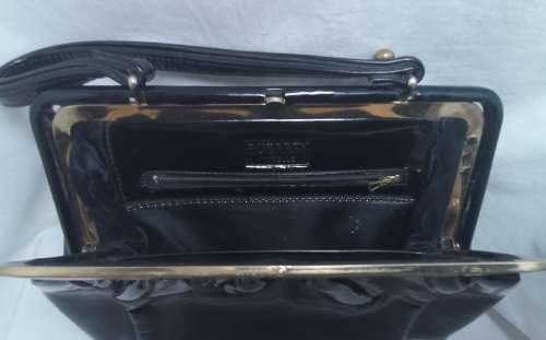 Stunning vintage Dubarry Modelle 1960`s black patent leather handbag