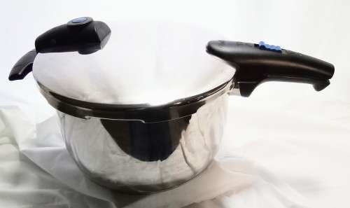 Fissler 8L stove top pressure cooker