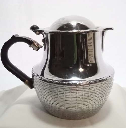 VINTAGE WIKKA WARE SWAN ALUMINUM HOT WATER COFFEE/TEAPOT