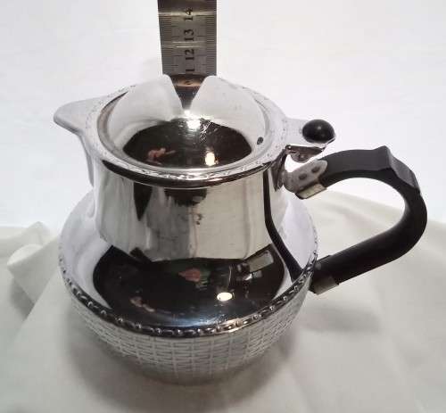 VINTAGE WIKKA WARE SWAN ALUMINUM HOT WATER COFFEE/TEAPOT