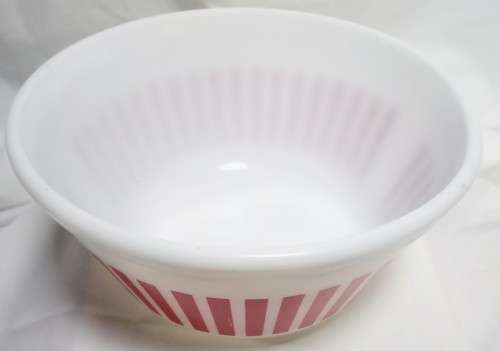 Lovely vintage Hazel Atlas White milk glass with red candy stripe mixing bowl