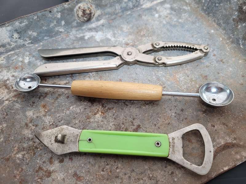Lot of vintage utensils