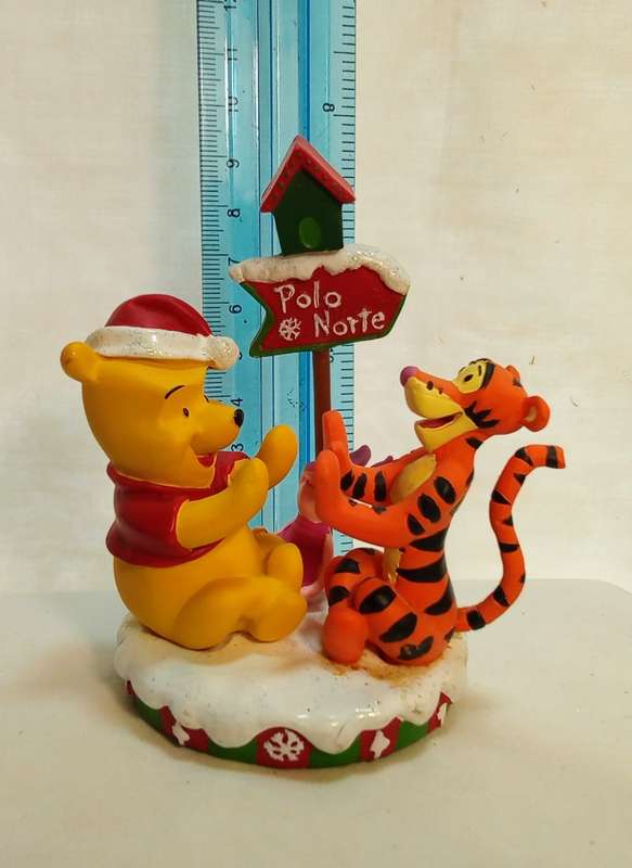 Winnie the Pooh Christmas figurine