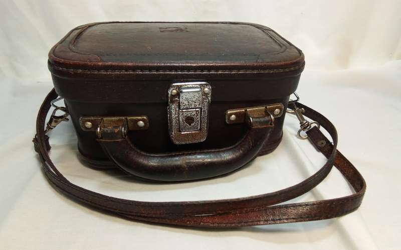 Vintage original Giovanni miniature suitcase/handbag