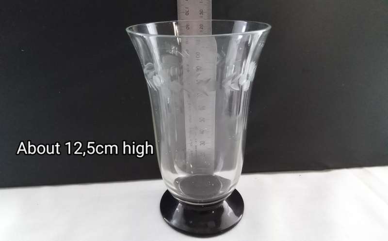 Lot of stunning vintage glasses