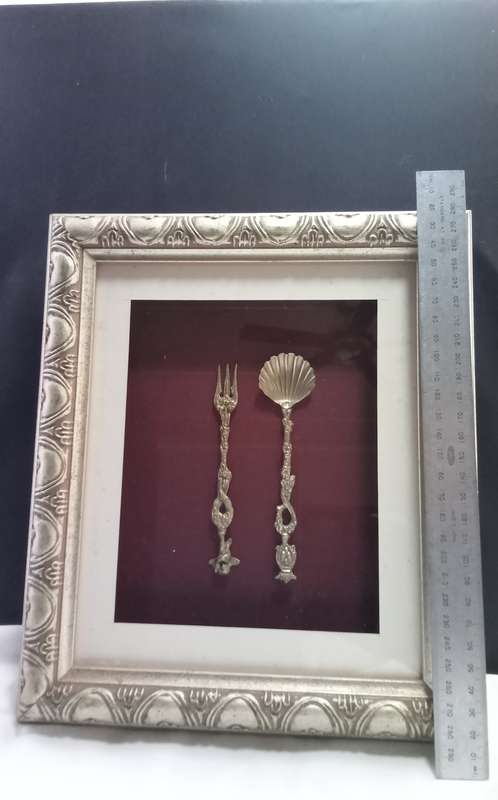 Beautiful boxed frame with pretty vintage fork and spoon