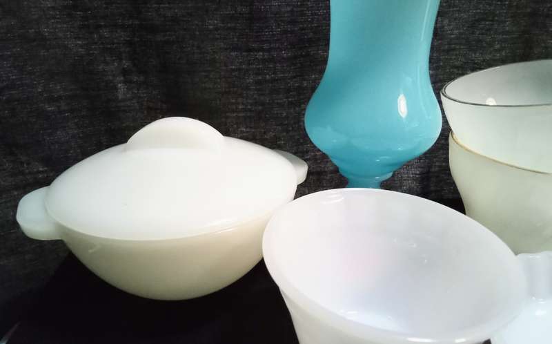 Lot of vintage milk glass items