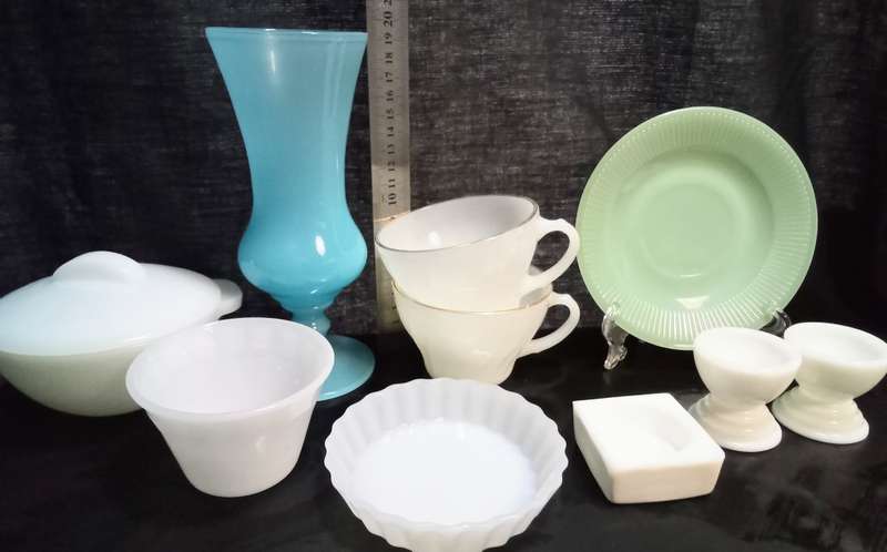 Lot of vintage milk glass items