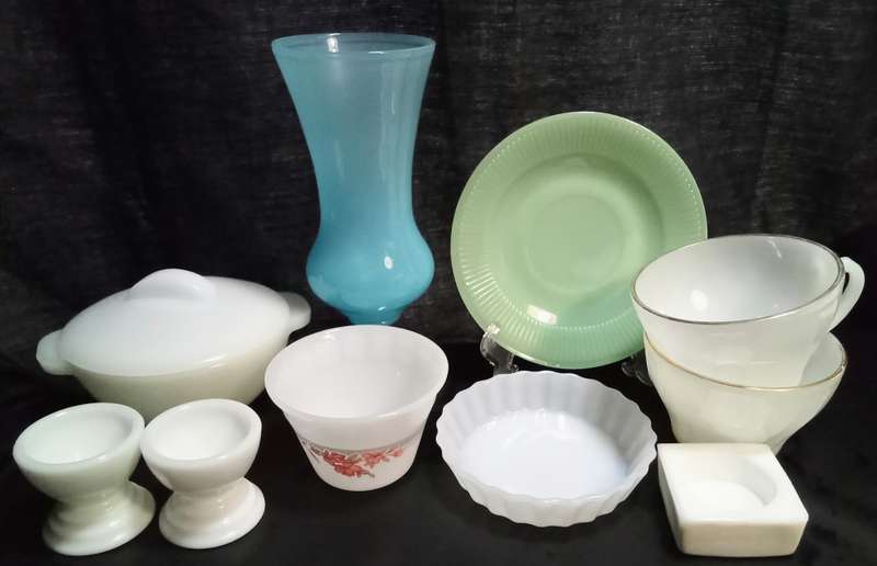 Lot of vintage milk glass items