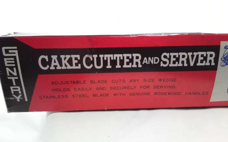 Vintage cake cutter and server