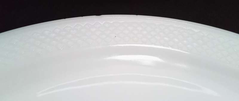 Beautiful Vintage Federal oval milk glass plate