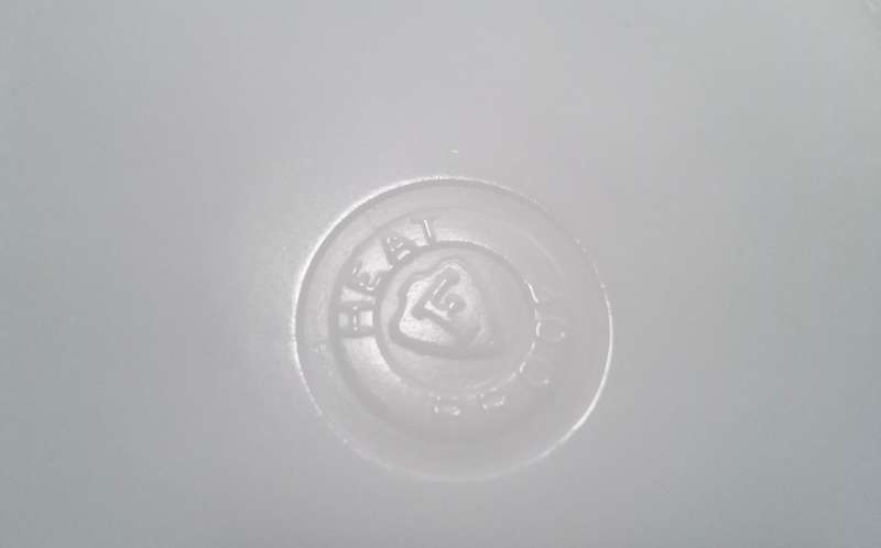 Beautiful Vintage Federal oval milk glass plate