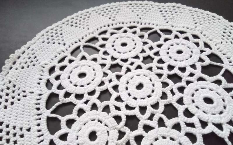Beautiful Crocheted doily - about 23cms across