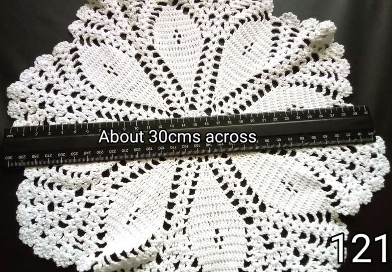 Gorgeous hand crocheted doily - about 30cms across