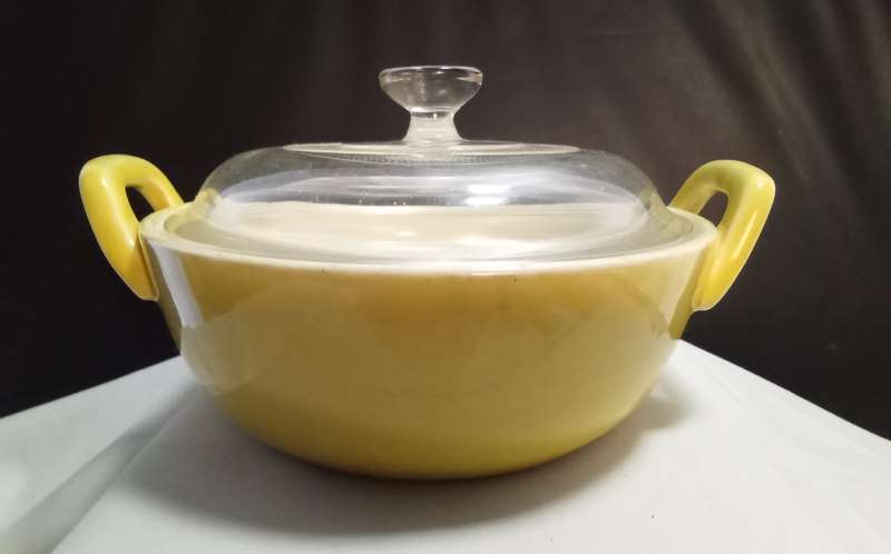 Cutest small vintage Villeroy & Boch casserole dish with lid