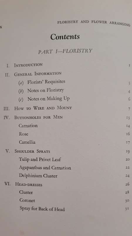 Floristry and Flower Arranging  by  JOY FLEMING 1950