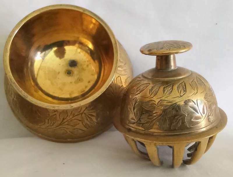 VINTAGE INDIAN BRASS CLAW BELL WITH BOWL / RECEIVER