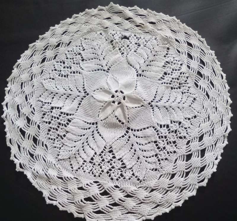 Lovely vintage hand crocheted white doily