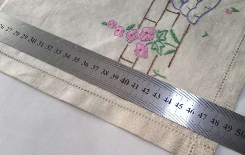 Beautiful embroidered vintage tray cloth cloth