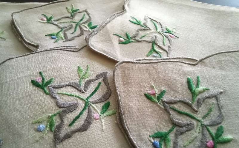 Six stunning vintage embroidered serviettes