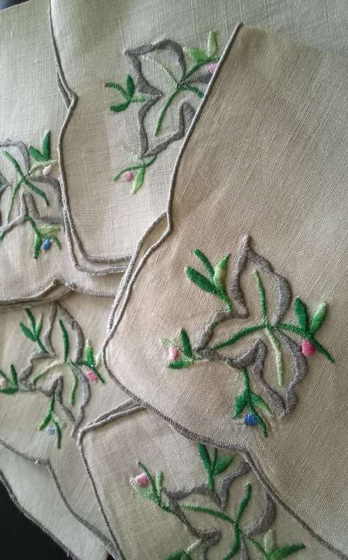 Six stunning vintage embroidered serviettes
