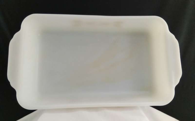 Vintage Fire king `golden wheat` dish