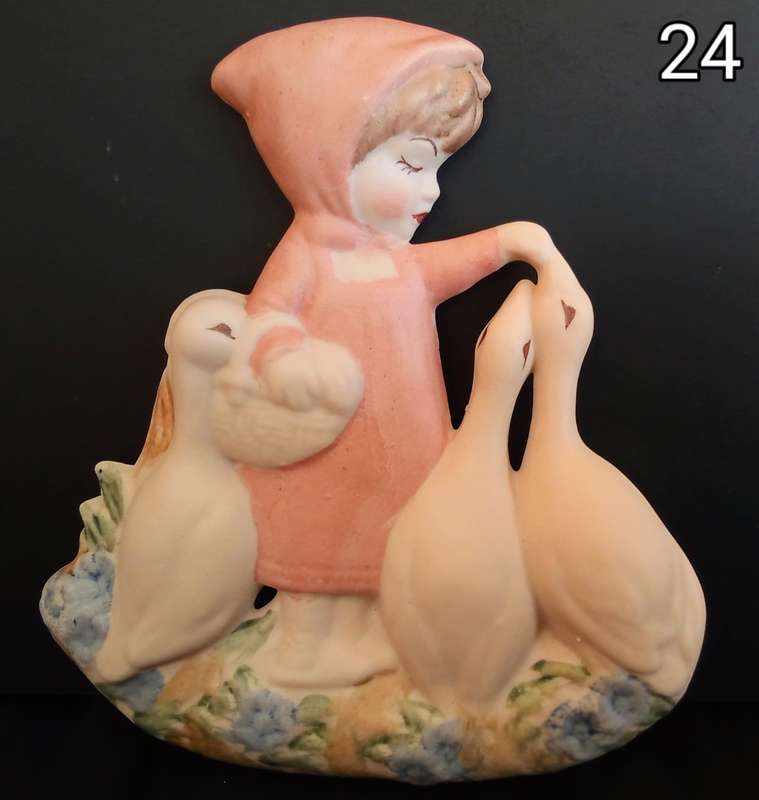 Beautiful hand painted porcelain plaque little girl with ducks (2)