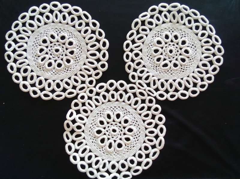 Lot of three lovely vintage doilies 23cms across