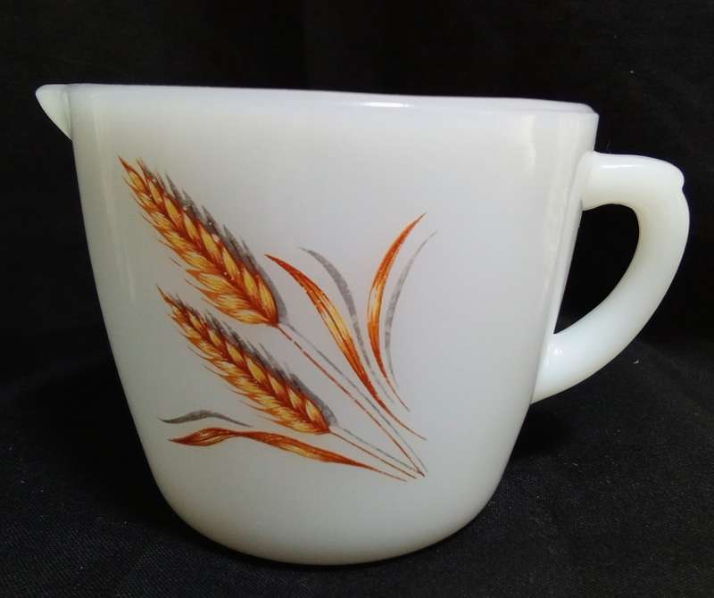 Lovely vintage Anchor Hocking milk glass jug