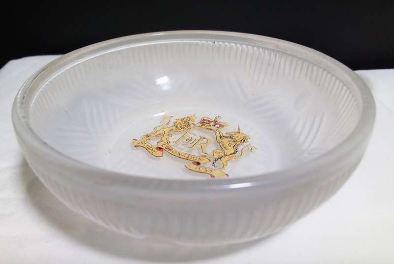 Lovely little Queen Elizabeth coronation memento bowl