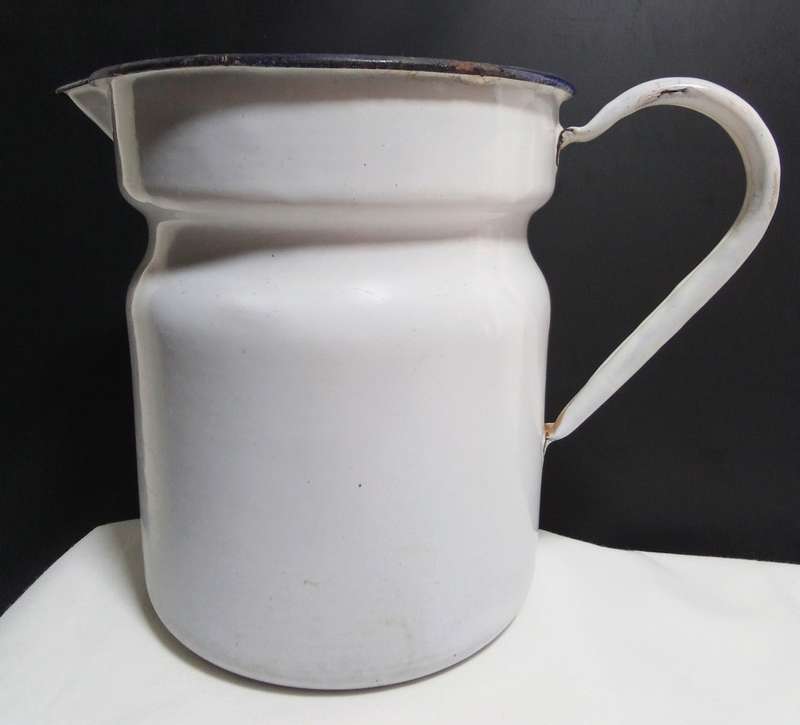 Vintage enamel jug - made in Belgium