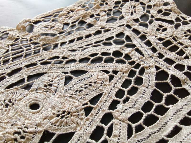 Lovely beige vintage Battenburg lace tray cloth