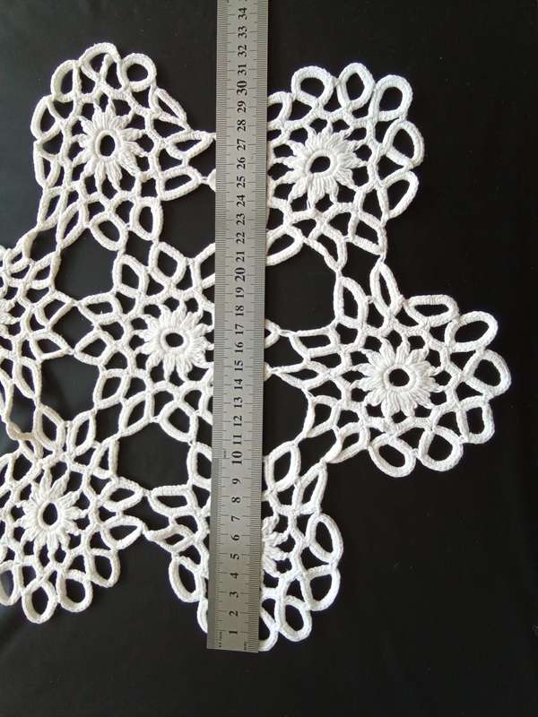 Lovely white vintage tatting/crocheted doily nr.2