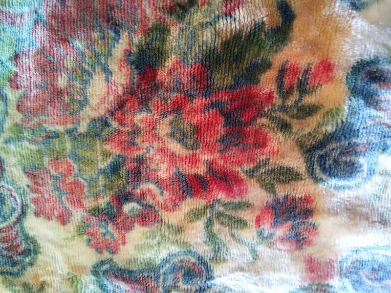 Stunning vintage Italian wedding throw