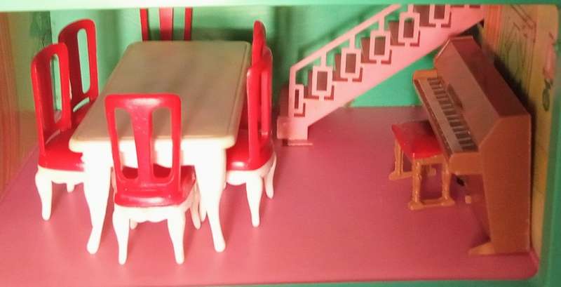 VINTAGE 1950`s BLUE BOX DOLL`S HOUSE Including FURNITURE AND FIGURES!!