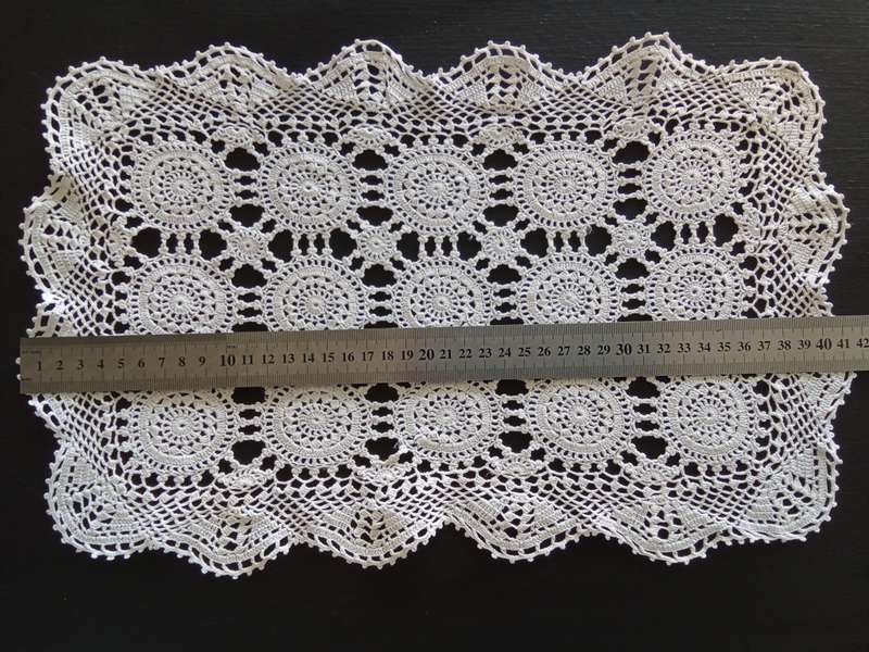 Stunning Vintage crocheted tray cloth - About 40cms across