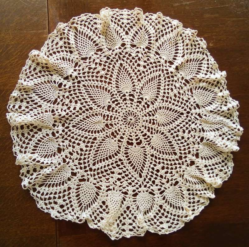 Vintage crocheted large cream doily/small table cloth - About 54cms across