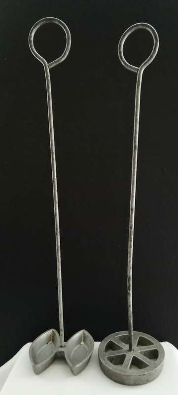 Two Vintage snackle irons
