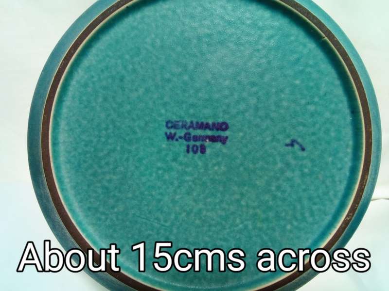 Six stunning vintage side plates - Ceramano, Hans Welling