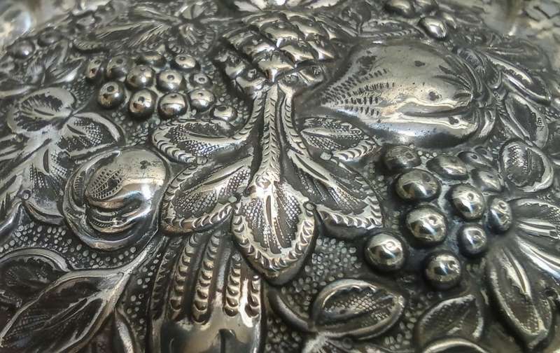Beautiful Thomas Wilkinson and Sons Pelican Ware Silver Plated Footed basket (c.1830-1840)