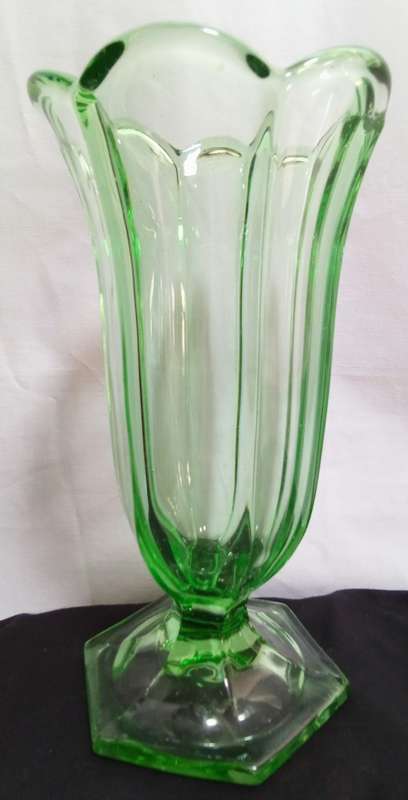 Lovely vintage green glass vase