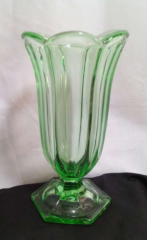 Lovely vintage green glass vase