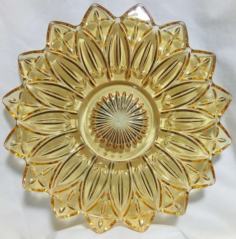 Lovely 1960`s `Federal glass` plate - perfect condition