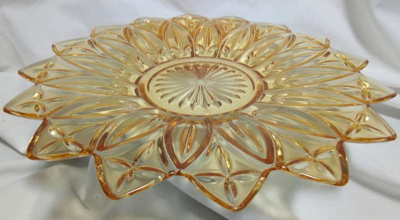 Lovely 1960`s `Federal glass` plate - perfect condition