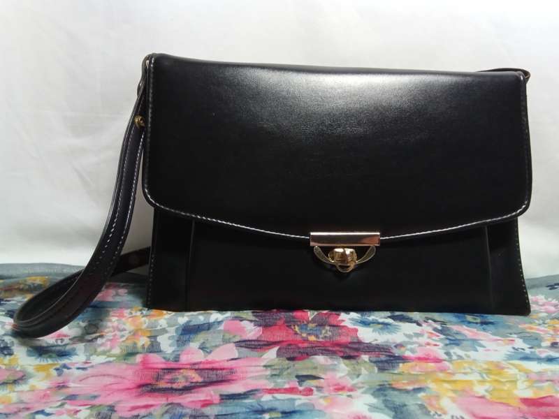 Stunning vintage Pointer handbag