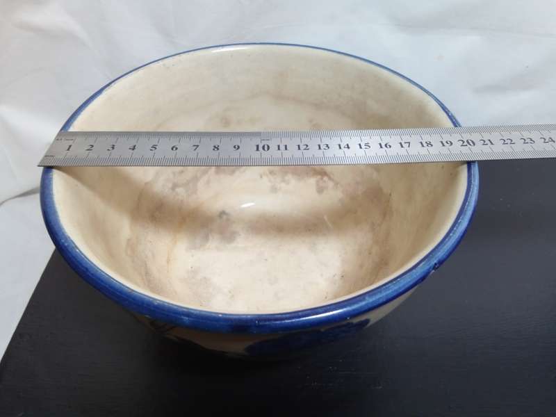 Antique hand painted (believed to be Delft) bowl