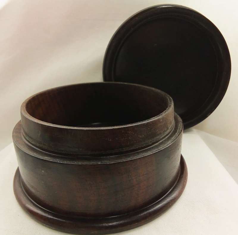 Vintage Stinkwood trinket box from Knysna