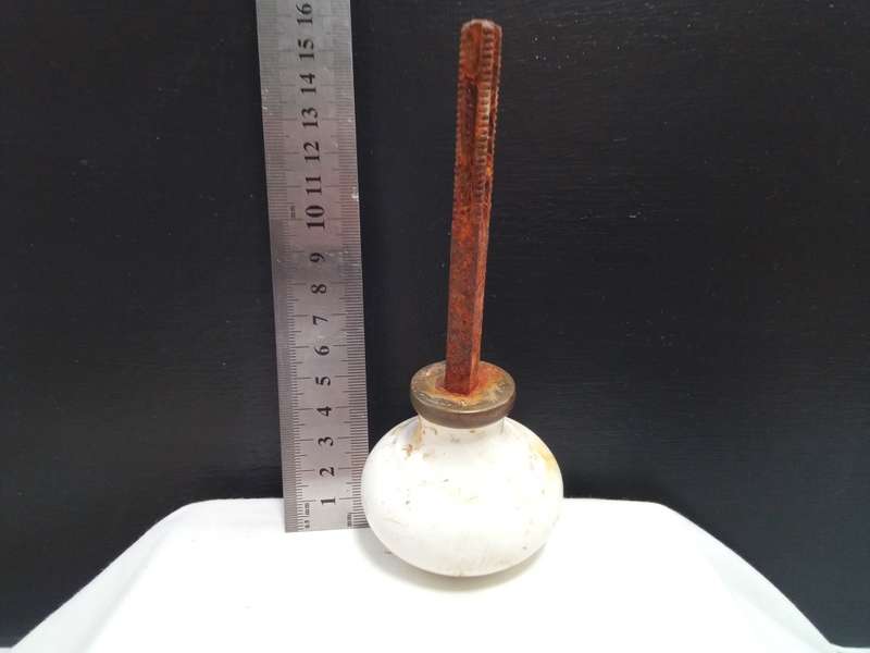 Porcelain White Antique Door Knob