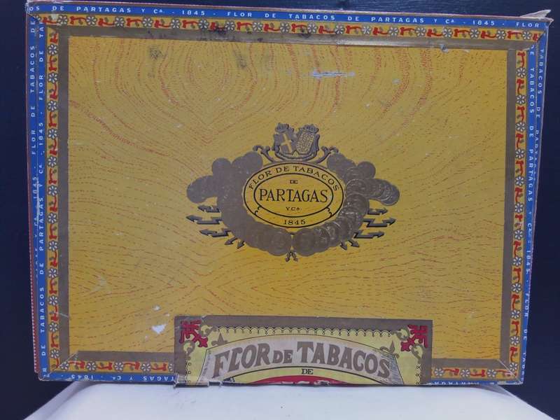 Vintage empty cigar box